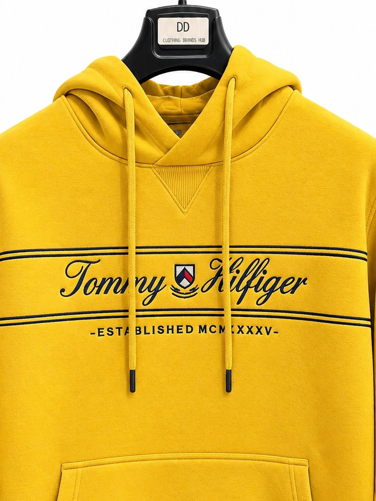 T H Pullover
