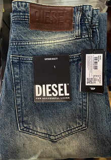 D⛽️  Jeans